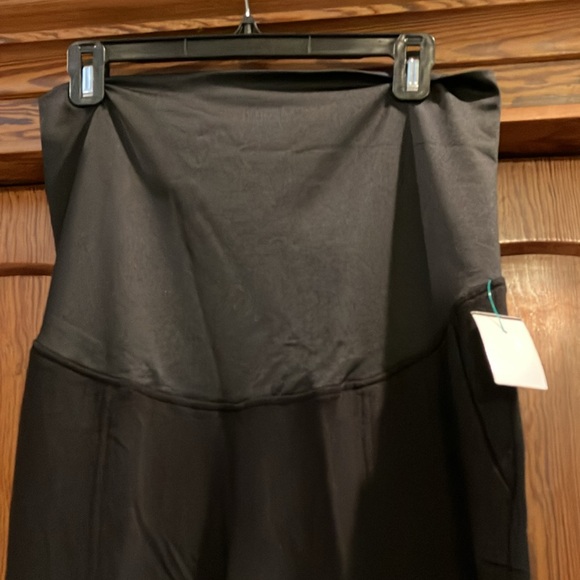Lou & Grey maternity black pants L - Picture 2 of 6
